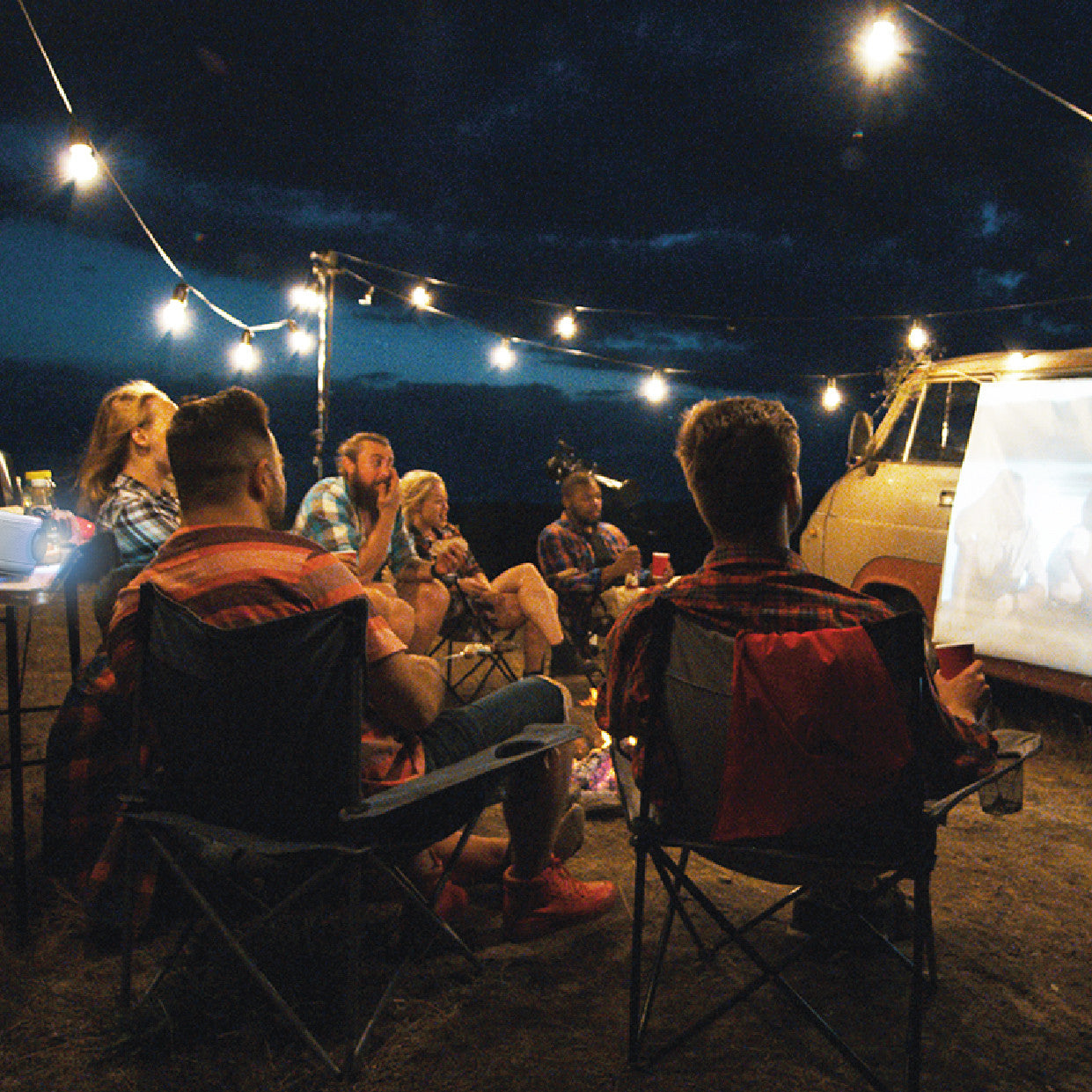 100 Inch White Projector Screen with Setup Kit