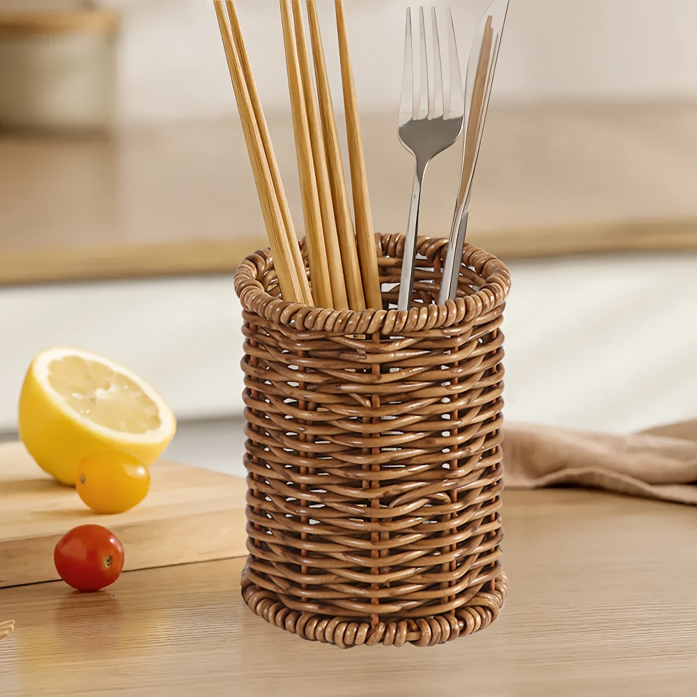 **Japanese Tableware Storage and Drying Basket: Slip-Resistant and Mold-Proof Bottom, Dual Use for Dining and Kitchen, a Simple and Tidy New Storage Choice**