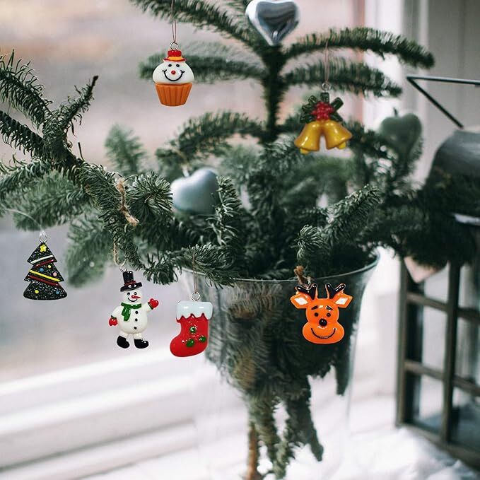 60pcs Mini Christmas Ornaments for Mini Tree Decorations Small Christmas Ornaments Resin Miniatures for Craft Christmas Decor