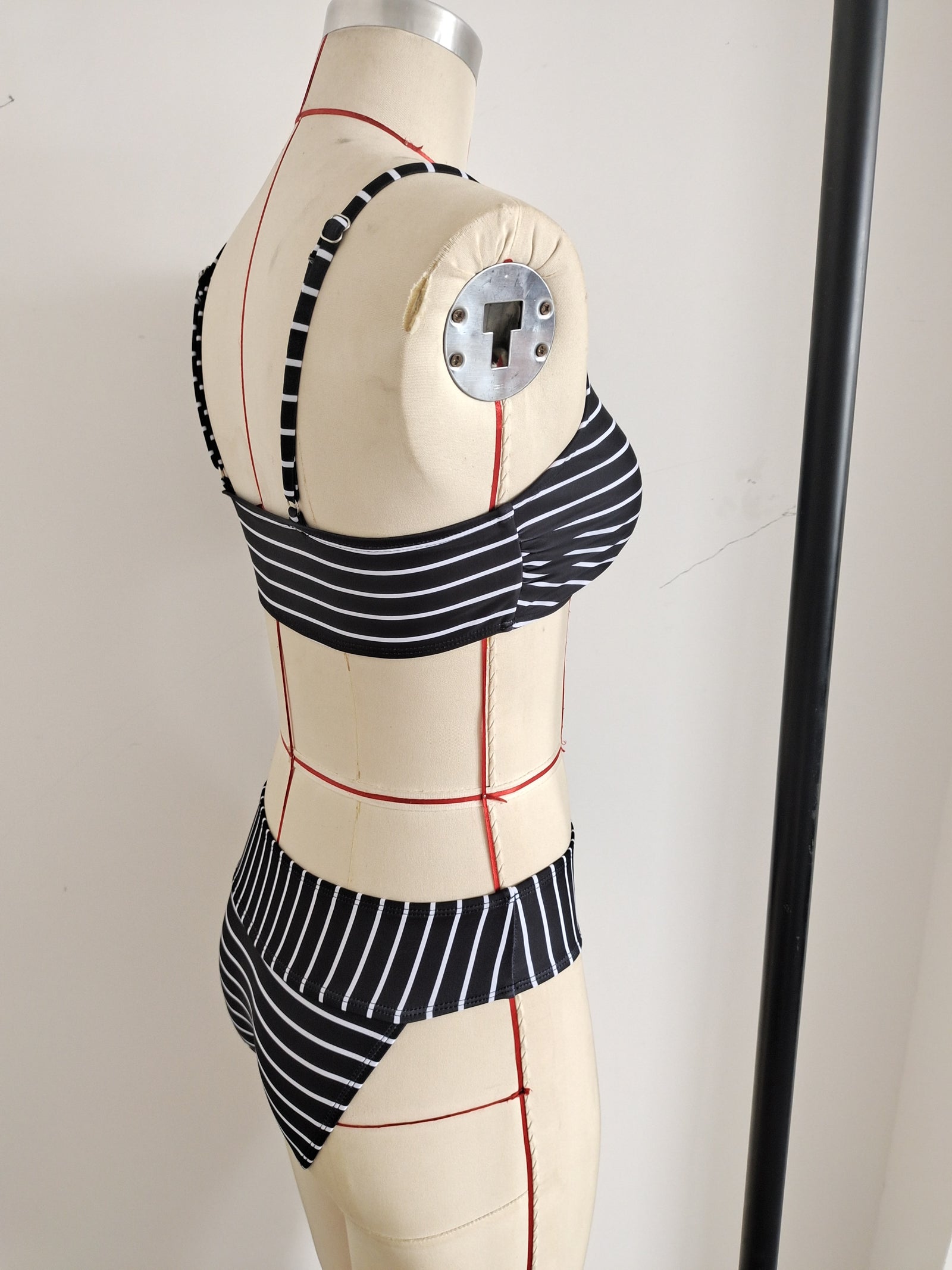 Women Striped Striped Print Bikini Deep-V Neck Women's Swimwear Beachwear Size S