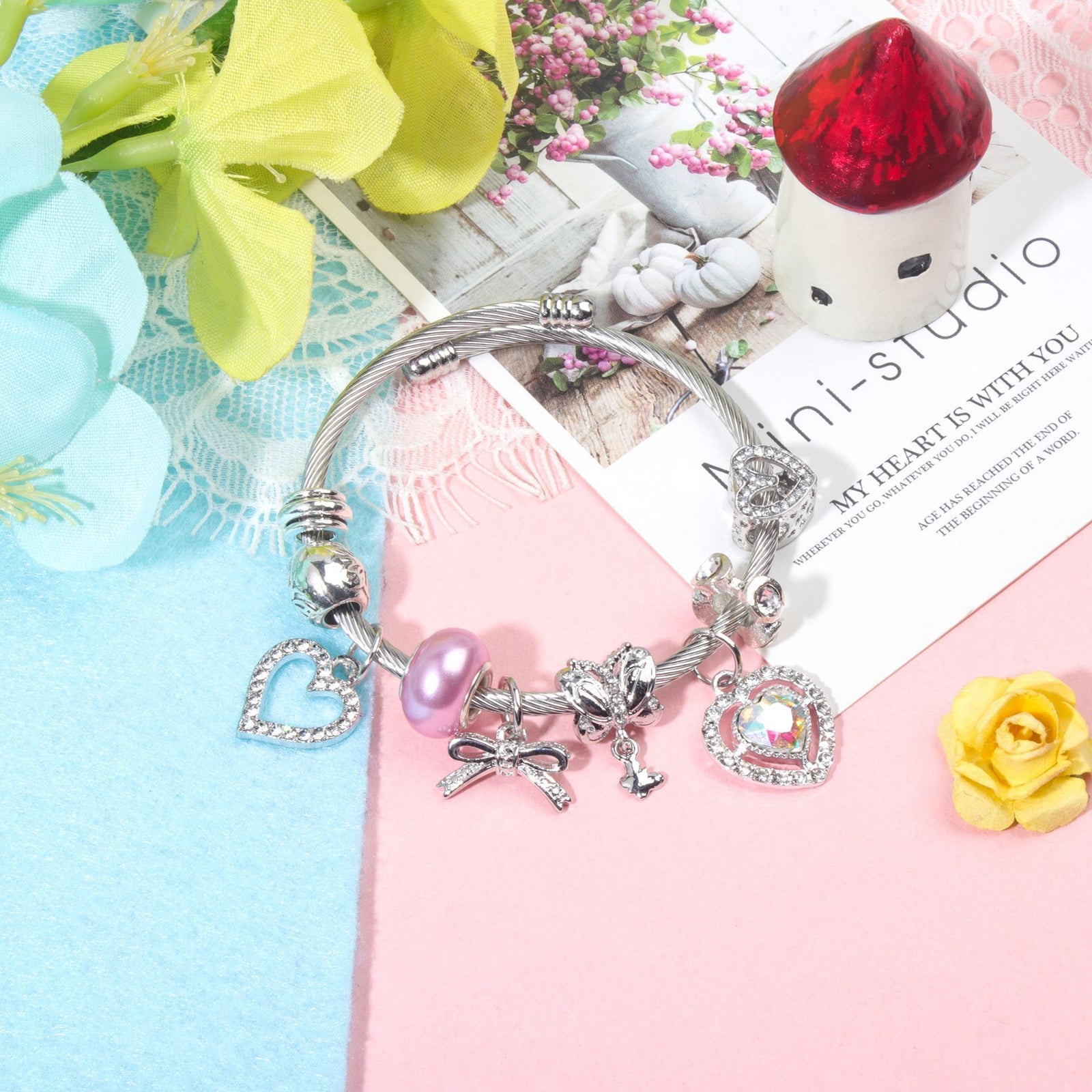 Cute Heart-shaped Beaded Bracelet with Rhinestones(20cm)