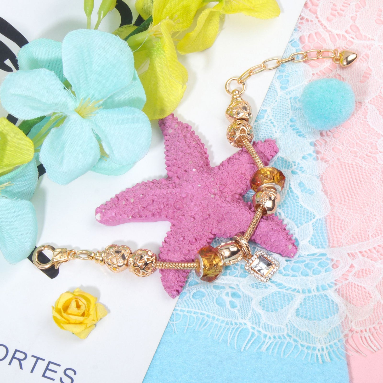 Golden Heart Zircon Hollow Bead Bracelet with Rhinestone Pendant(21cm)