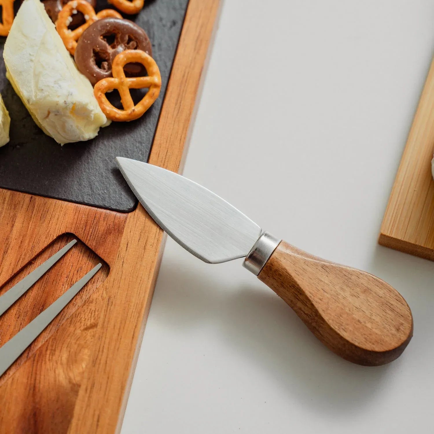4 Pcs Clevinger Acacia Wood & Slate Cheese Board With Knife Set