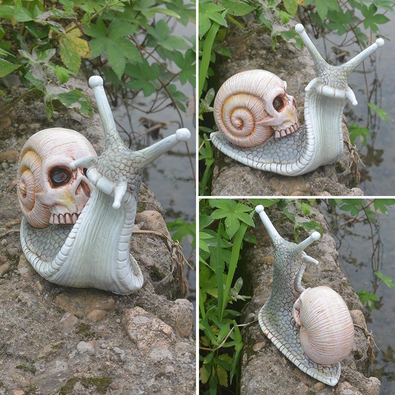 Skeleton Snail Skull Sculpture Gothic Garden Home Decor, 1-Pack