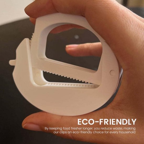 3-Pack of Food Clips - Universal for Snack & Grain Bags - Airtight & Available in 3 Colors - 7.5x5.5 cm