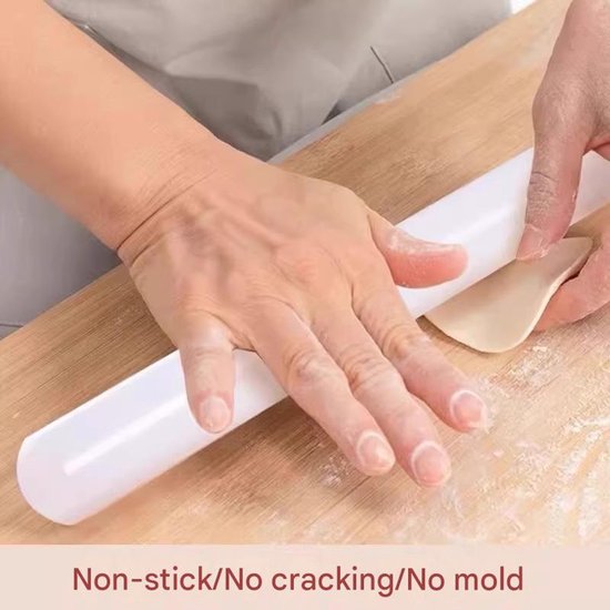 Rolling pin and dough cutter (2-piece) - 33 cm long - White - Diameter 3.5 cm - Suitable for baking - Can be used to roll out puff pastry, pie crusts or cookie dough - Smooth and easy-to-clean surface - Mould-resistant rolling pin