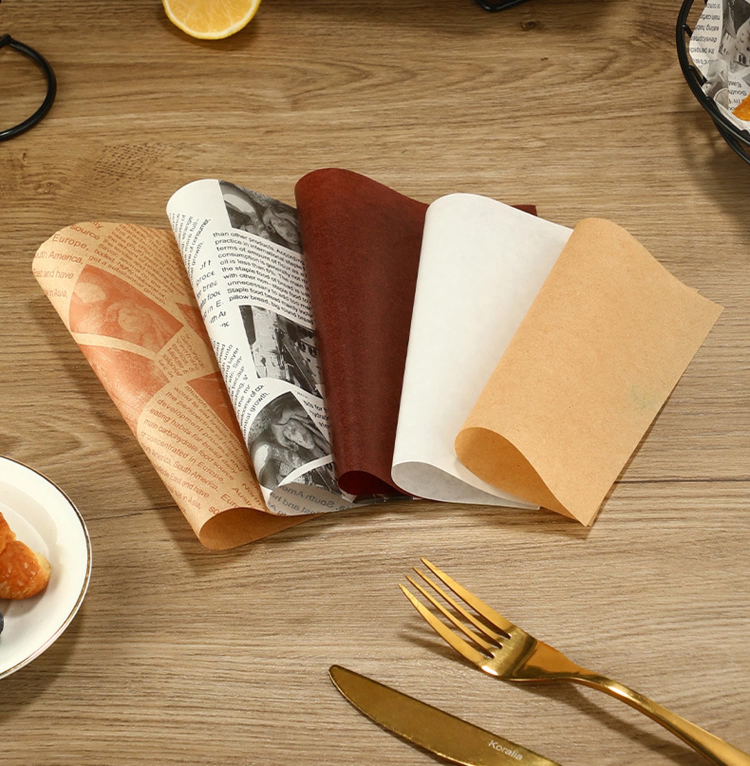 Silicone baking paper wax paper - for cooked food, 100 sheets square kraft paper for absorbing oil, newspaper for sandwich and food baskets, suitable for cakes, bread, fries, pizza, hamburgers, hot dogs