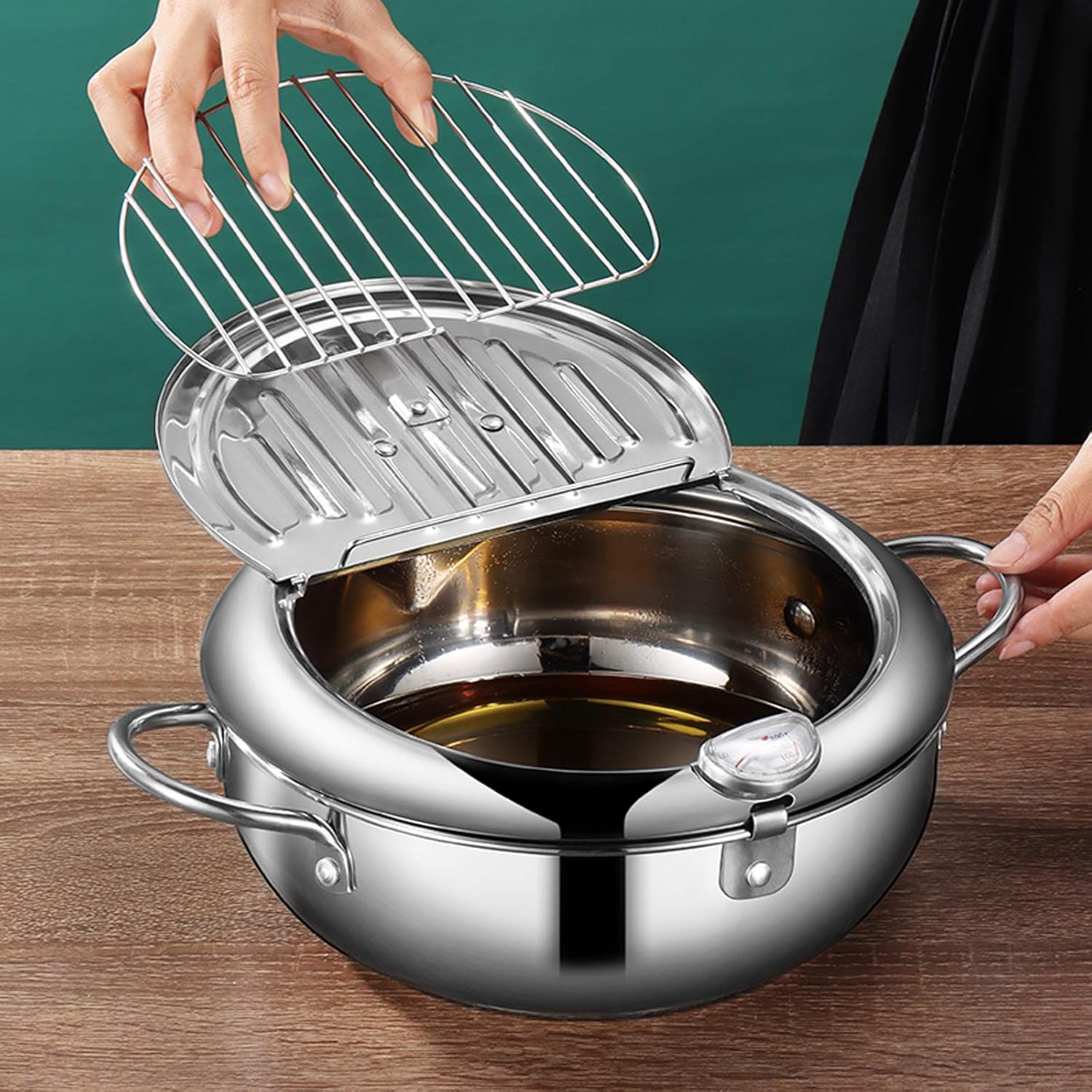 Deep fryer - Tempura pan - 24 cm - Stainless steel pan - Kitchen accessories - Japanese deep fryer - Induction deep fryer - Deep fryer - Cooking pot - Stainless steel pan - Large deep fryer - Kitchen utensils - Household - Silver - 1 piece