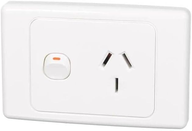 2000-2015/20-WE - Socket Switched Single 20A 250V