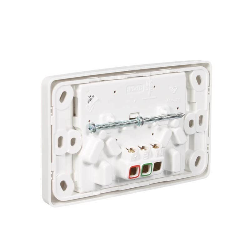 2000 Series 250V 10A 2 Pole Twin Switch Socket Outlet