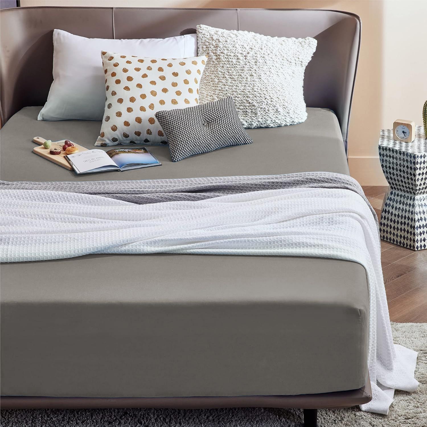 2000TC Hotel Quality Fitted Sheets - 2 Piece Fitted Sheets -Breathable Bedding - Wrinkle, Fade, Stain Resistant- 16inch/40cm Deep Pocket Fitted Bed Sheets-Wrinkle and Fade Resistant,(Grey,Single)