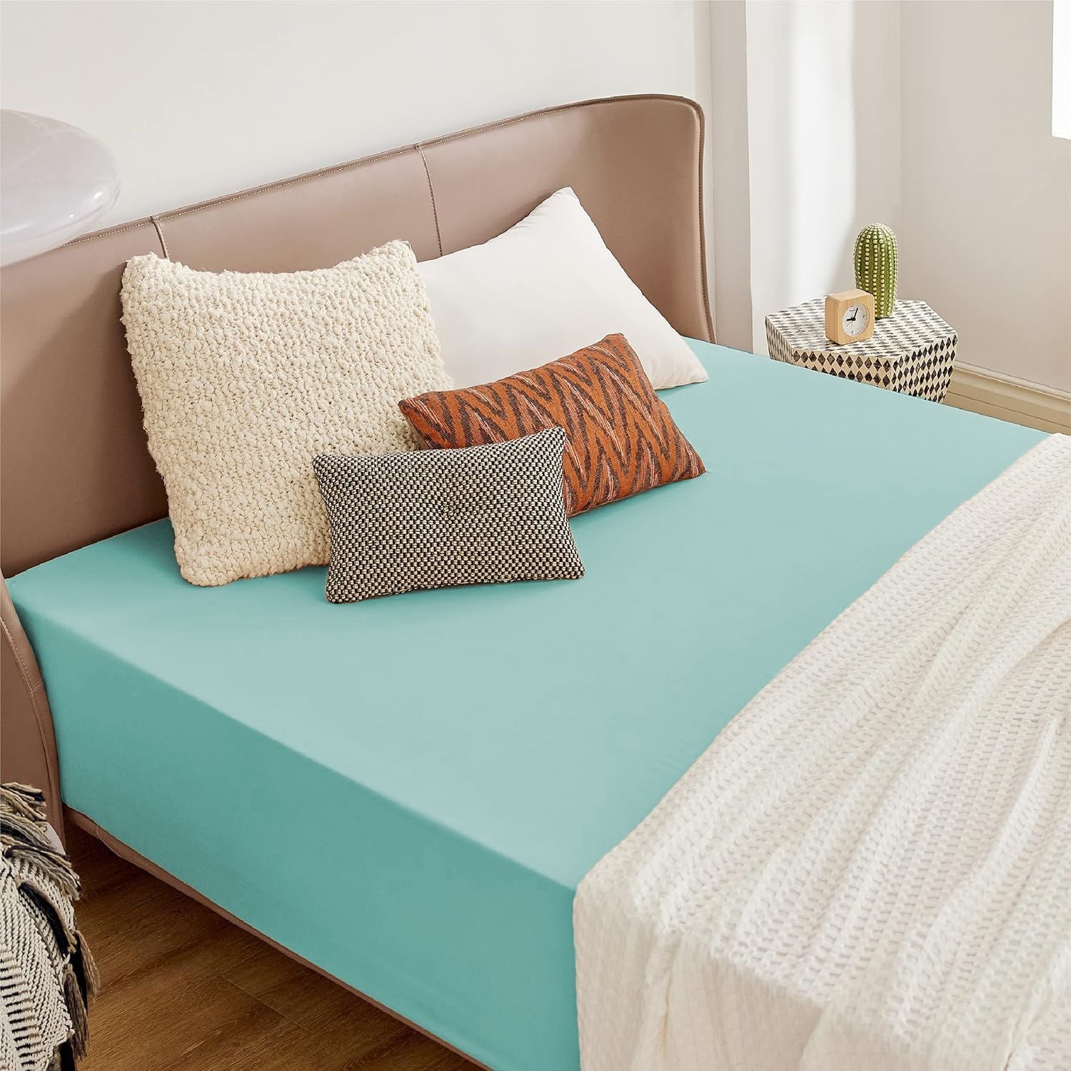 2000TC Hotel Quality Fitted Sheets - 2 Piece Fitted Sheets -Breathable Bedding - Wrinkle, Fade, Stain Resistant- 16inch/40cm Deep Pocket Fitted Bed Sheets-Wrinkle and Fade Resistant,(Ice blue,Queen)