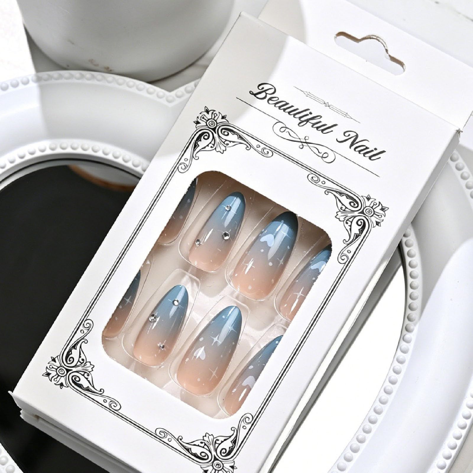 24pcsGlossy Ombre Press-On Nails for Chic Daily Wear & Special Occasions (blue)