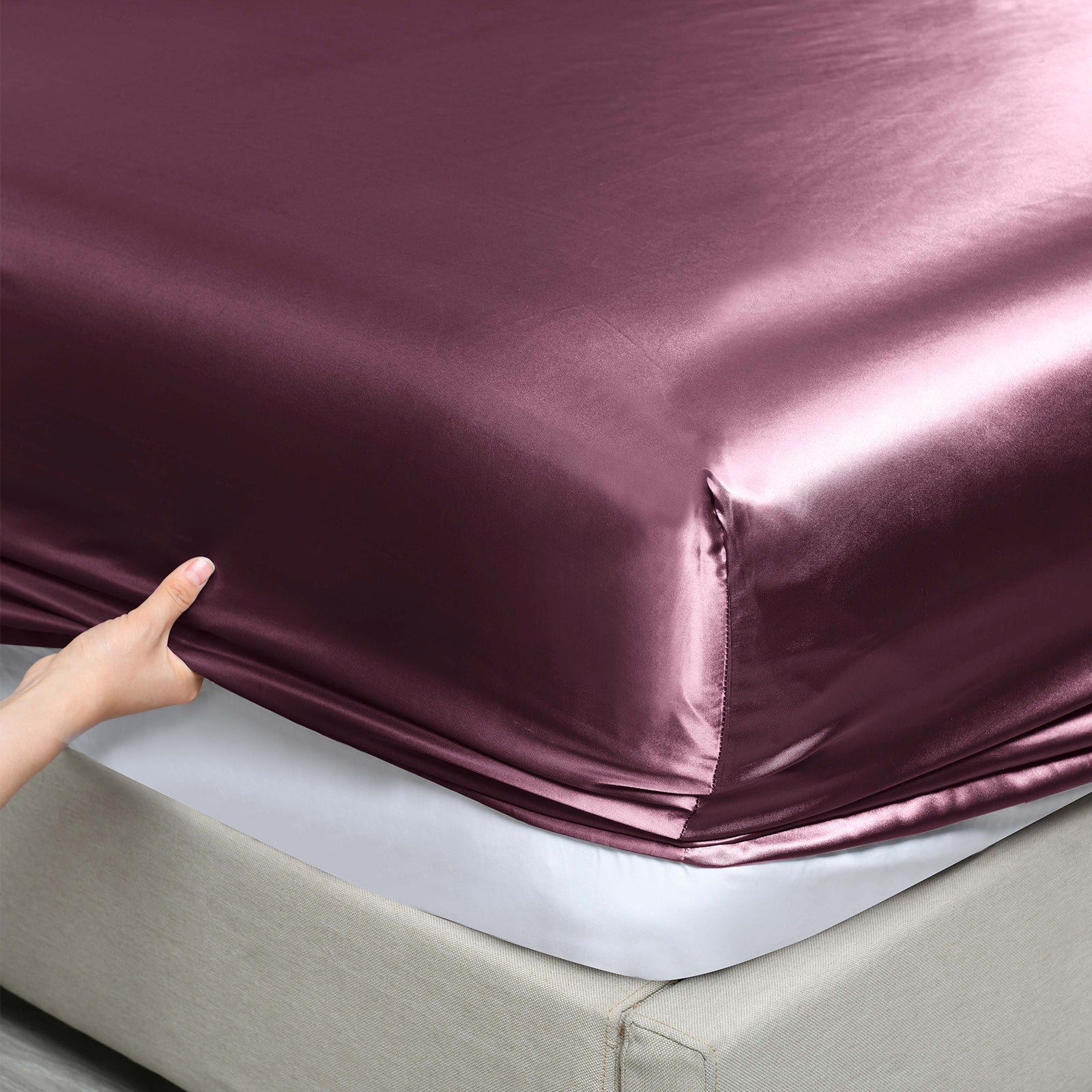 Royal Comfort Satin Sheet Set 3 Piece Fitted Sheet Pillowcase Soft - King - Malaga Wine