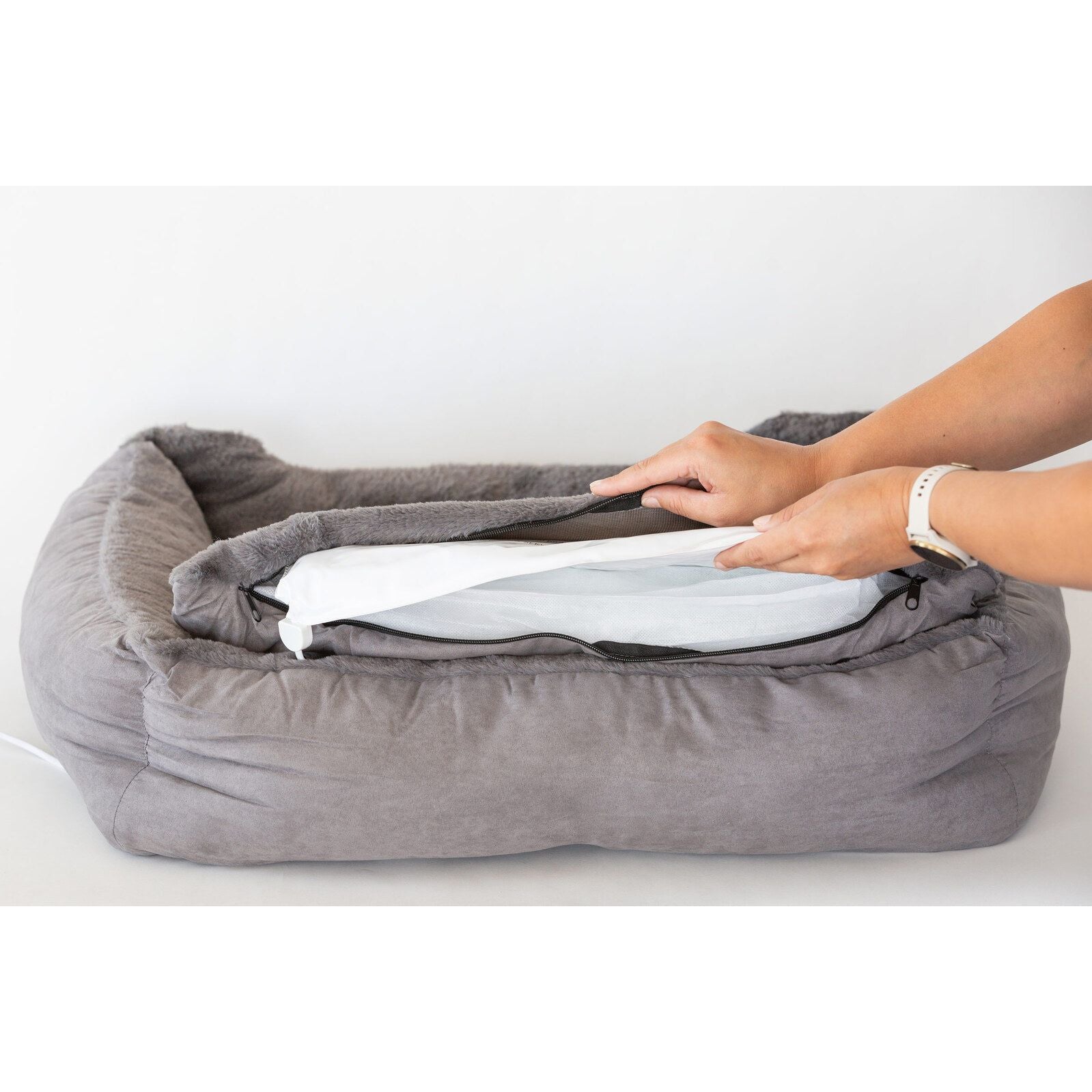 Easy to Clean Electric Heated Rabbit Faux Fur Covering Pet Bed - Small