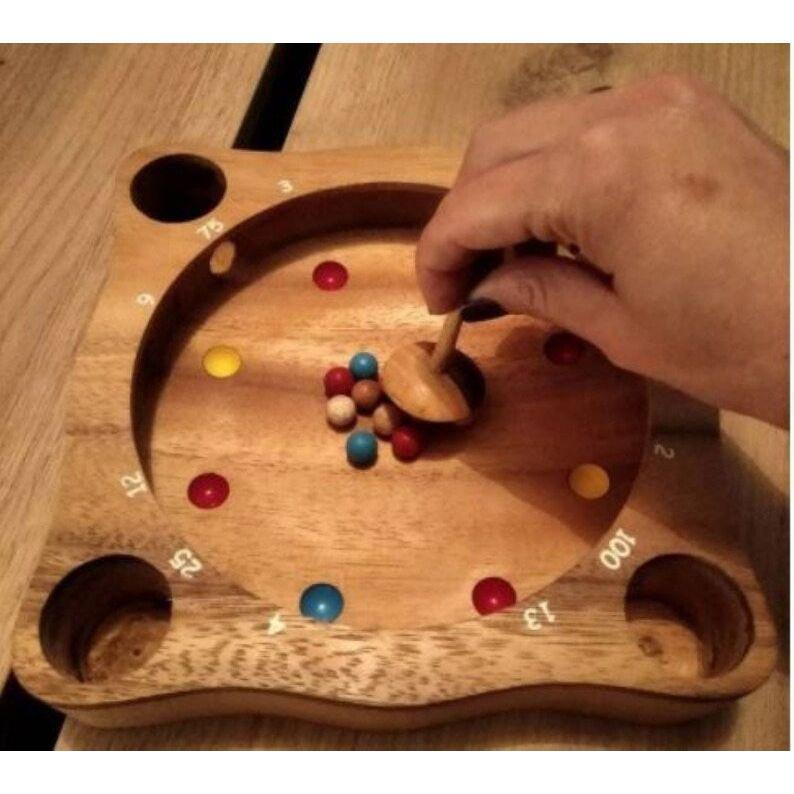 Rollele Roulette ball spinning board game for the whole family.