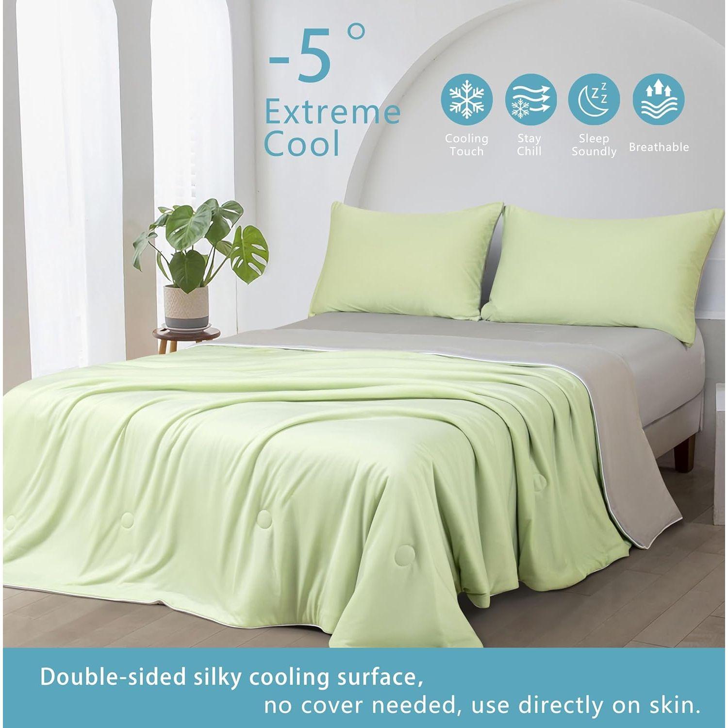 Ice Cooling Reversible Summer Comforter Blanket (Green and Grey, Queen/King)