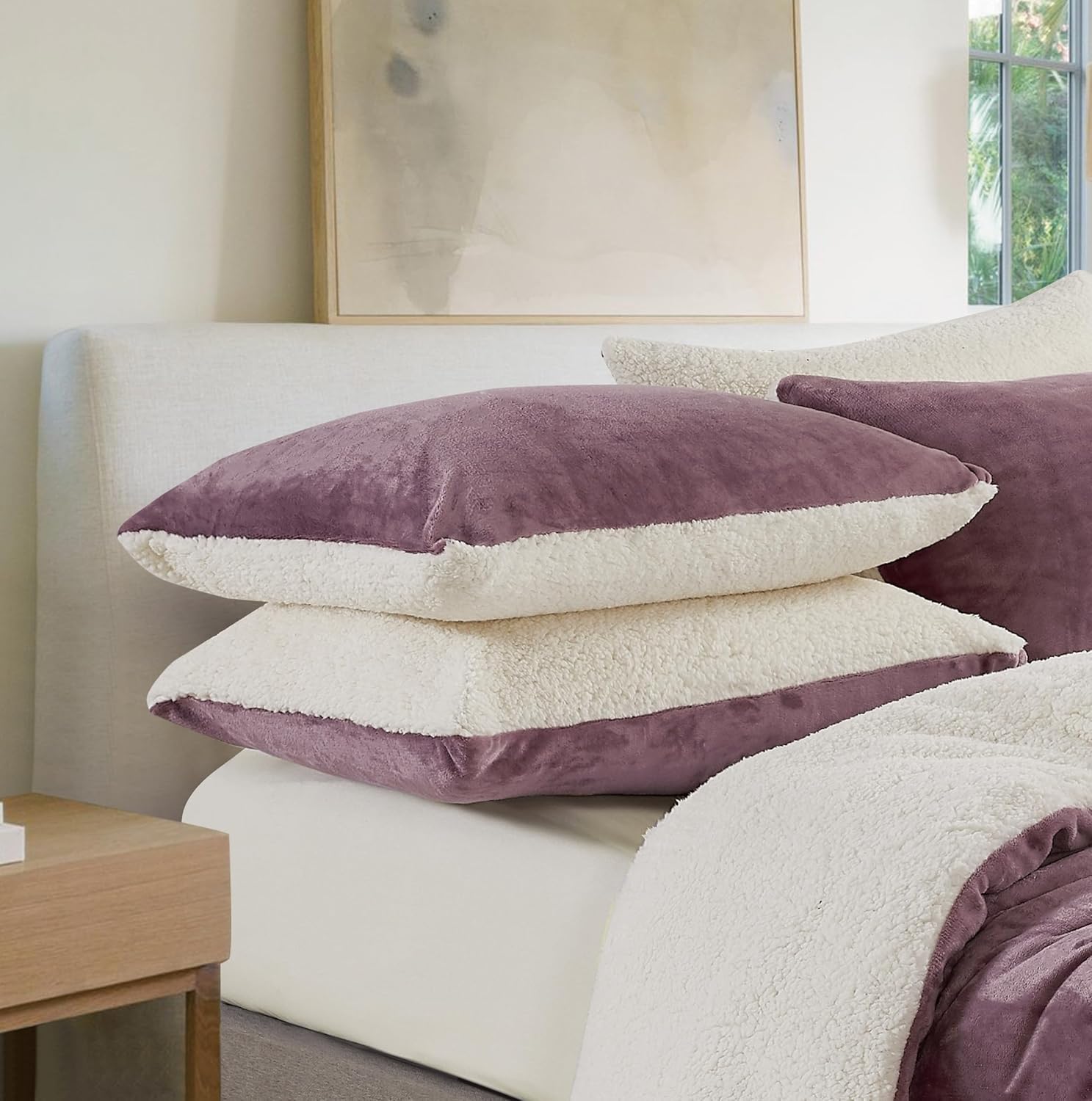 Teddy Sherpa Twin-Pack Standard Pillowcases - Soft Reversible Velvet & Sherpa Cushion Covers - Machine Washable with Zipper Closure - 48x73cm - Mauve