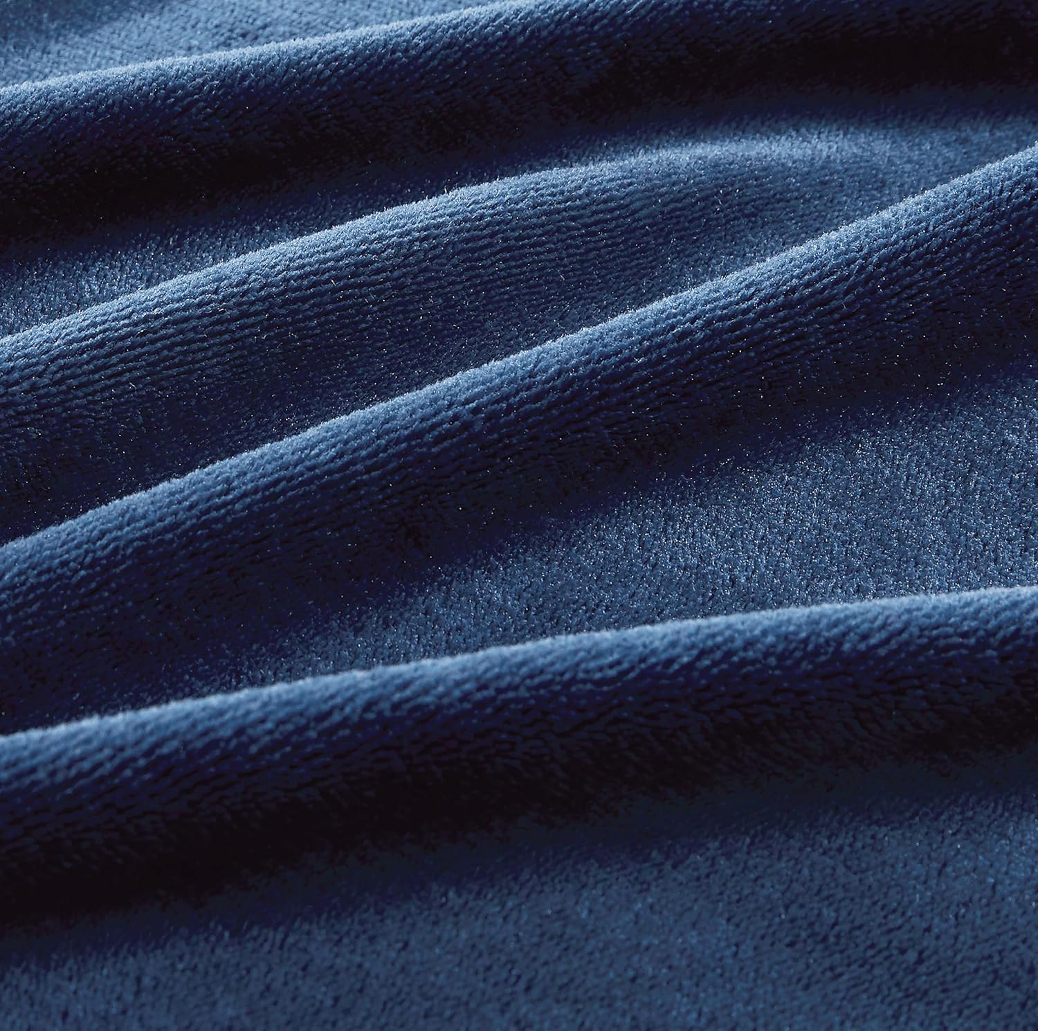 Teddy Sherpa Twin-Pack Standard Pillowcases - Soft Reversible Velvet & Sherpa Cushion Covers - Machine Washable with Zipper Closure - 48x73cm - Navy Blue