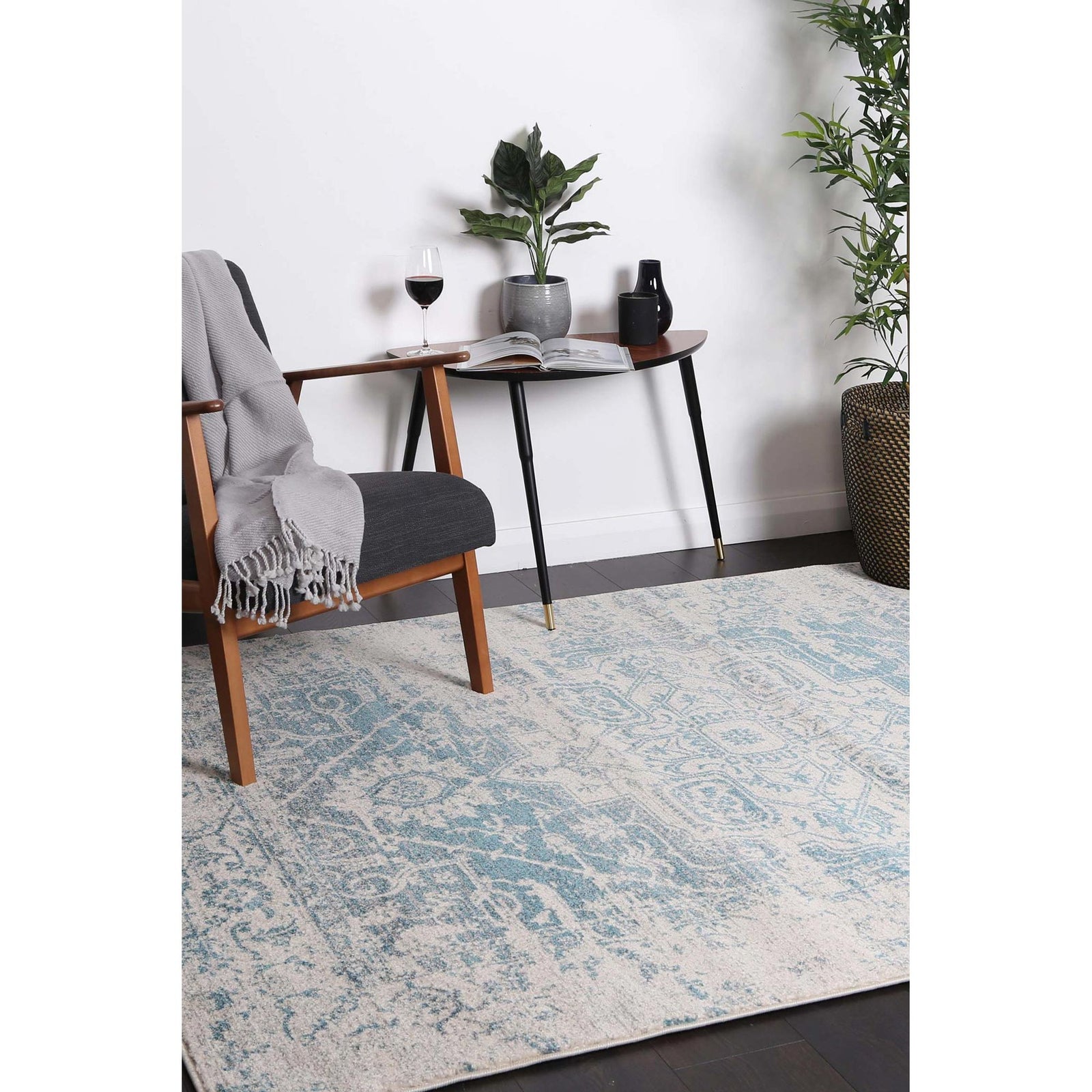 delicate-audrey-ivory-blue-rug 160x230