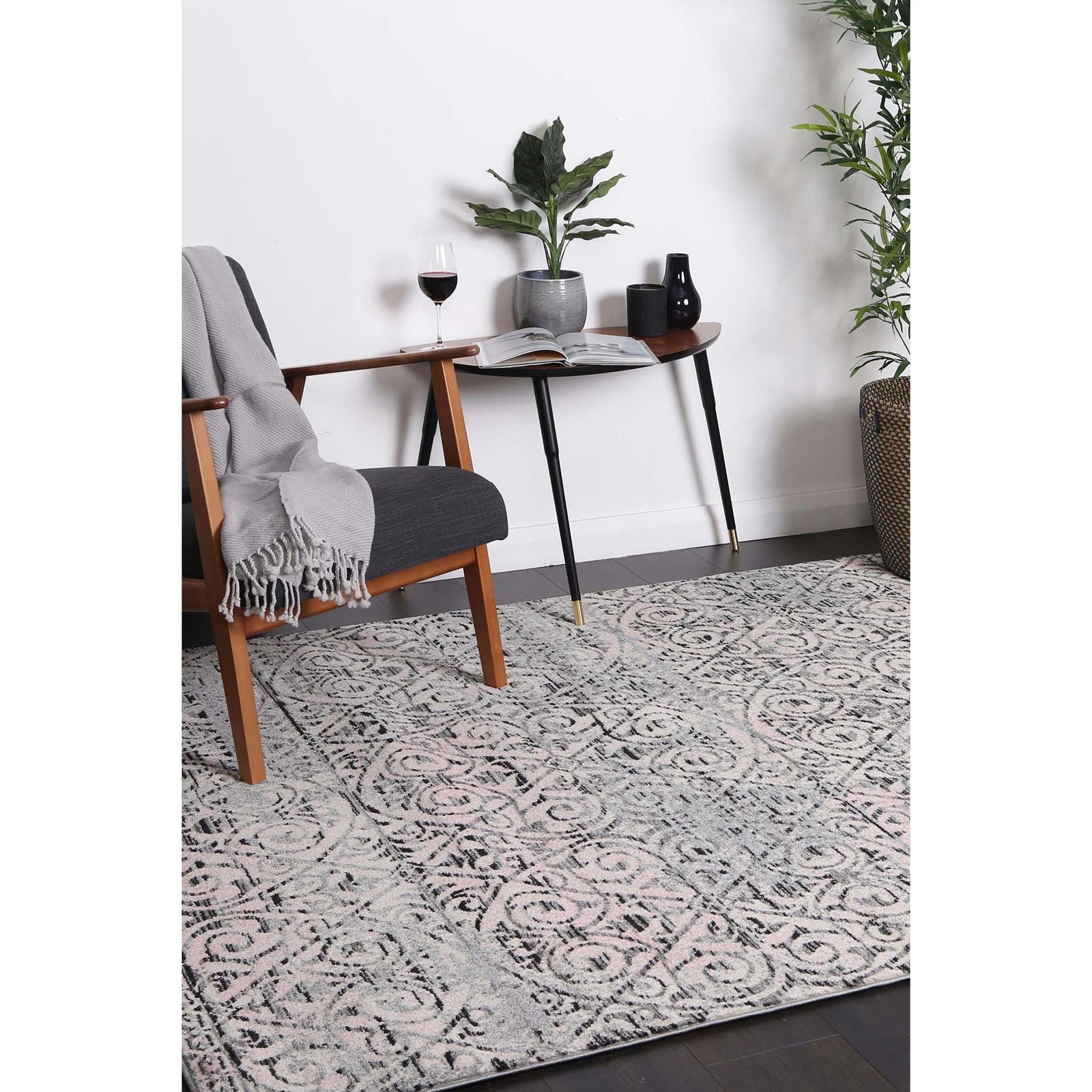delicate-katherine-ash-ivory-rug 200x290