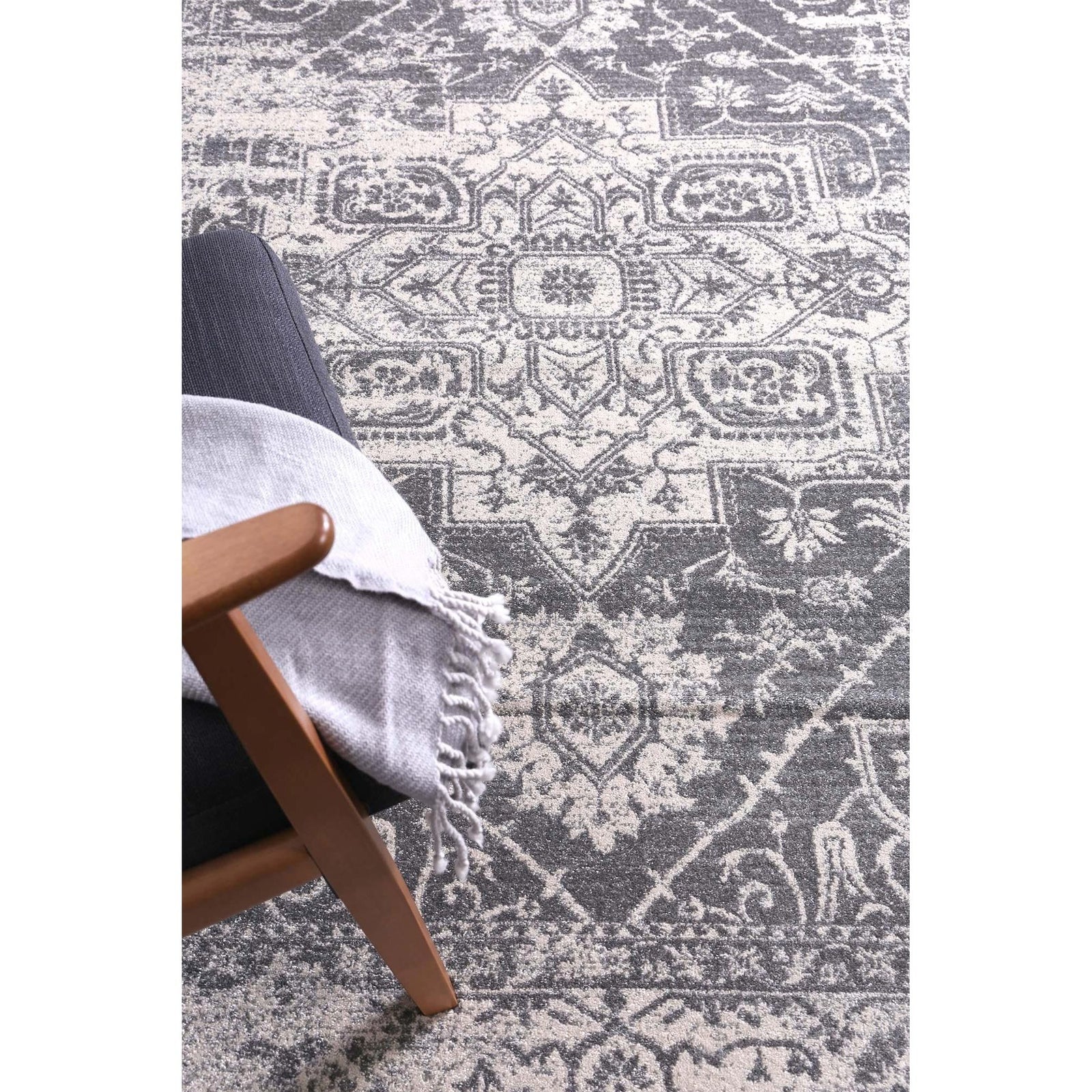 delicate-audrey-ivory-grey-rug 300x400