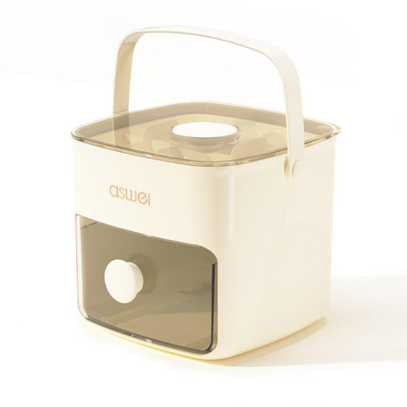 Portable Ice Compartment Cube Mold Plastic Ice Making Box and Ice Cube Holder