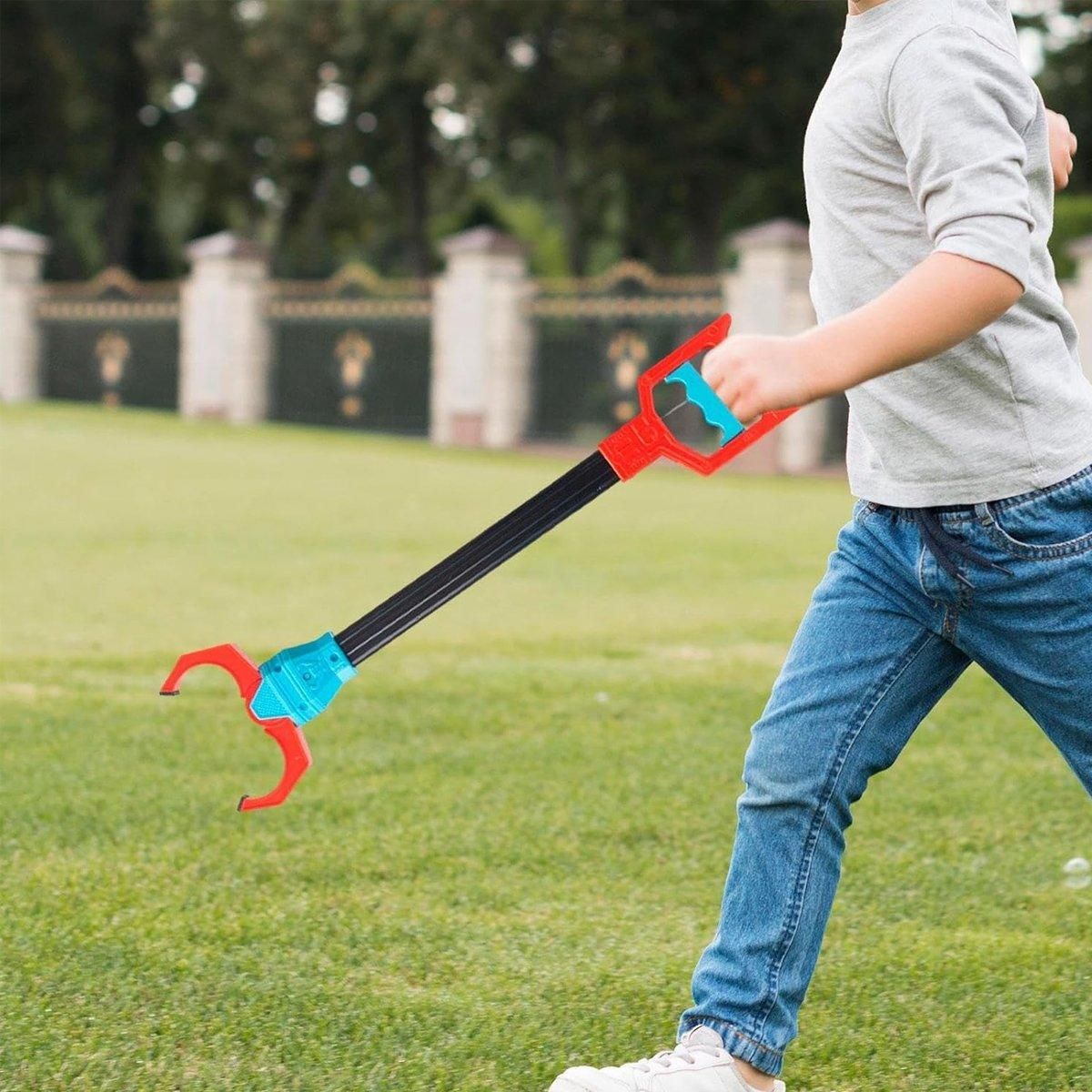 2-Piece Robot Claw Grabber Toy Set, Red and Blue