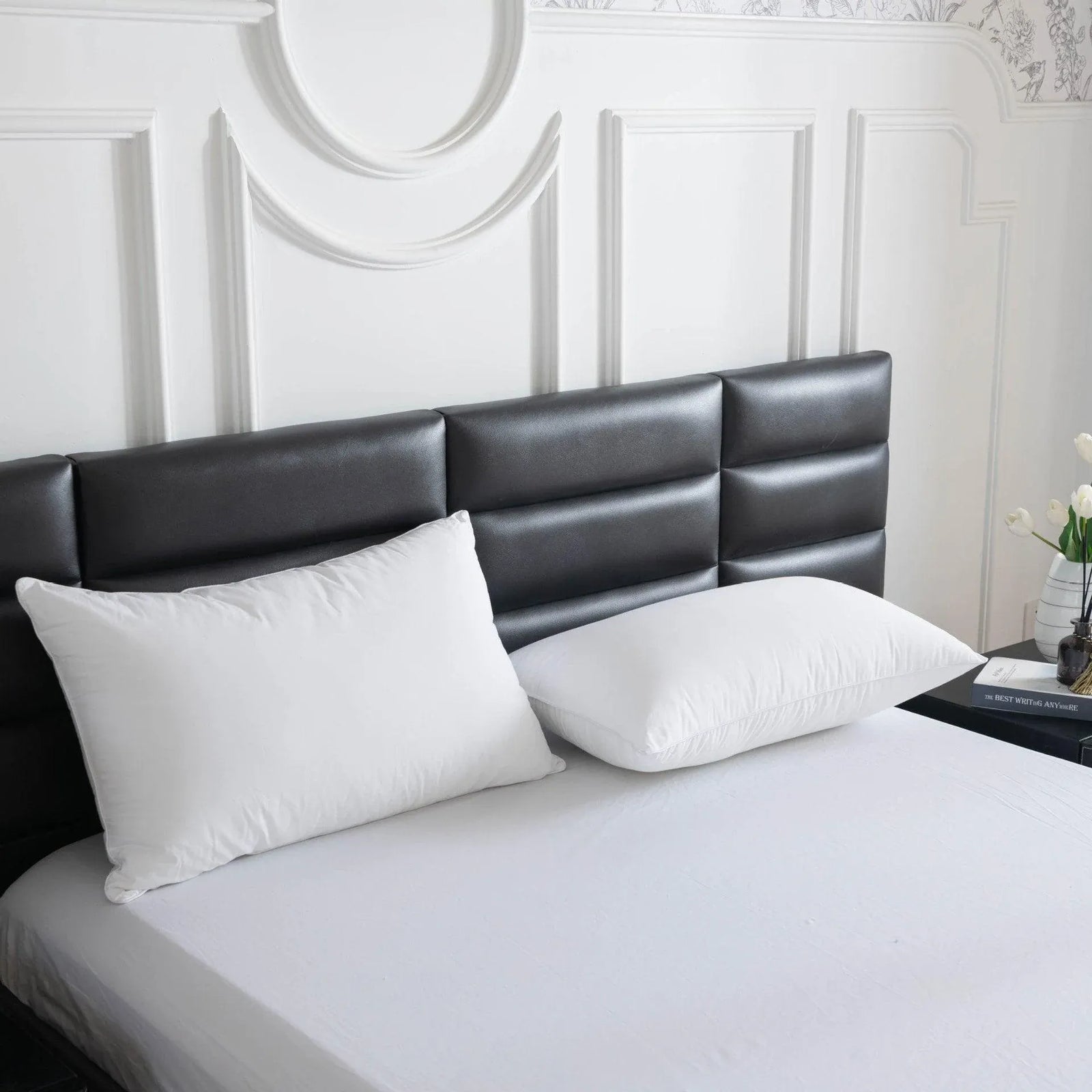 1 White Pillow Insert, 48 x 74 cm
