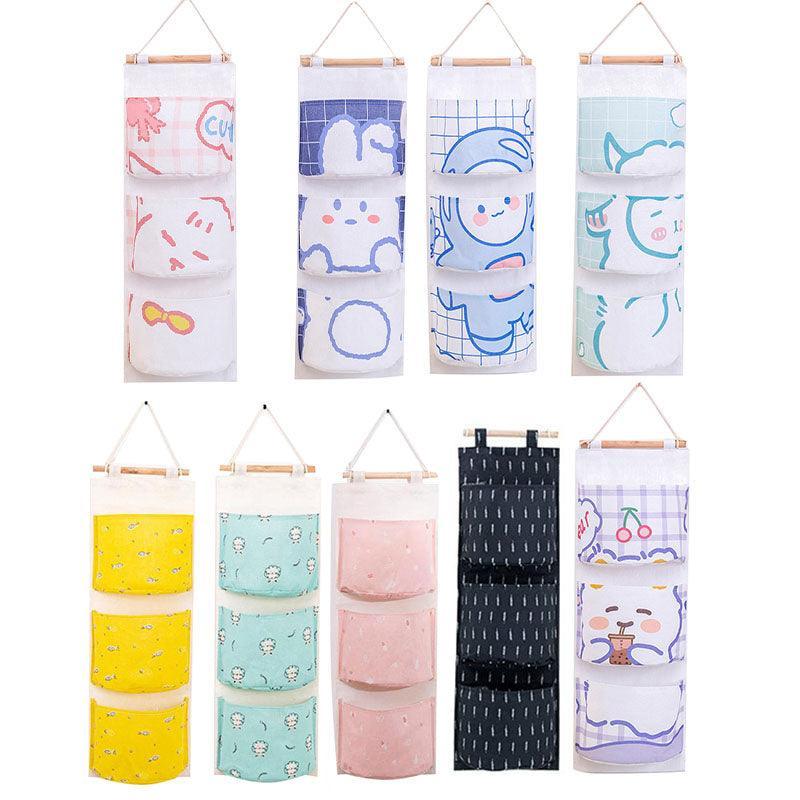3 Pocket Hanging Storage Bag with Wooden Rod for Wall or Door Organisation - Bear