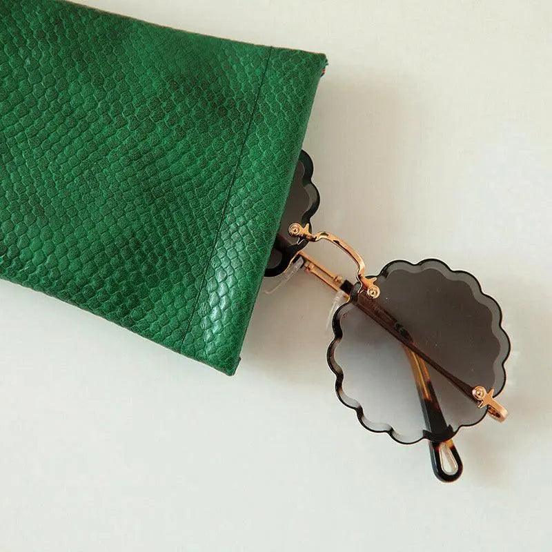 Mouth Snapped Sunglasses Eyeglass Glasses Case Soft Pouch Bag Pocket Spectacle - Light Green
