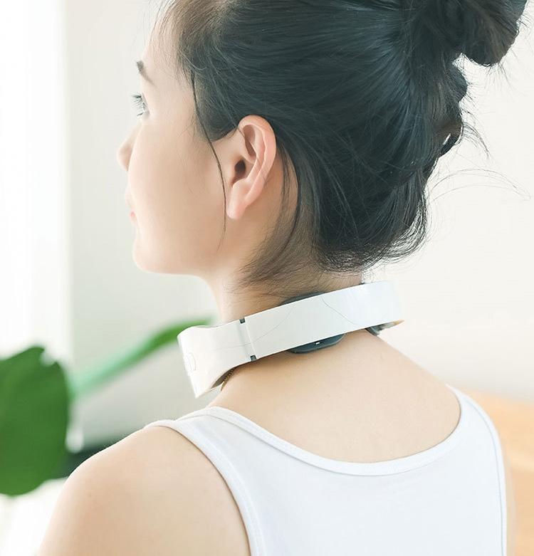 Portable Neck Massager With Heat Therapy Electromagnetic Pulse Technology