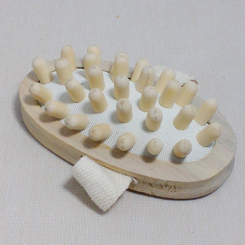 Wood Balloon Cushion Massager Soothing Body Massage Brush