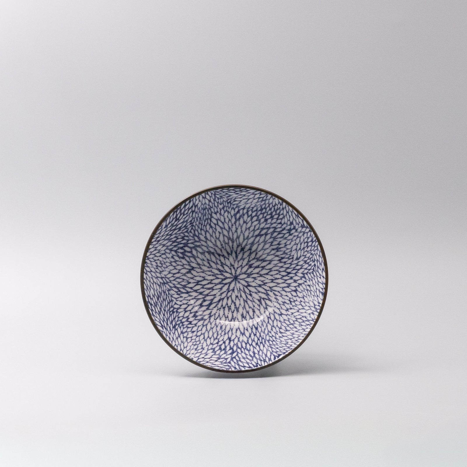 Udon Bowl 17.5cm Chrysanthemum Design