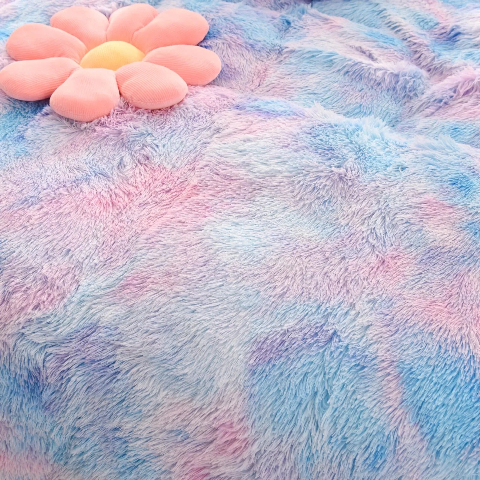Blue Plush Arabelle Leaf Quilt / Doona / Duvet Cover set