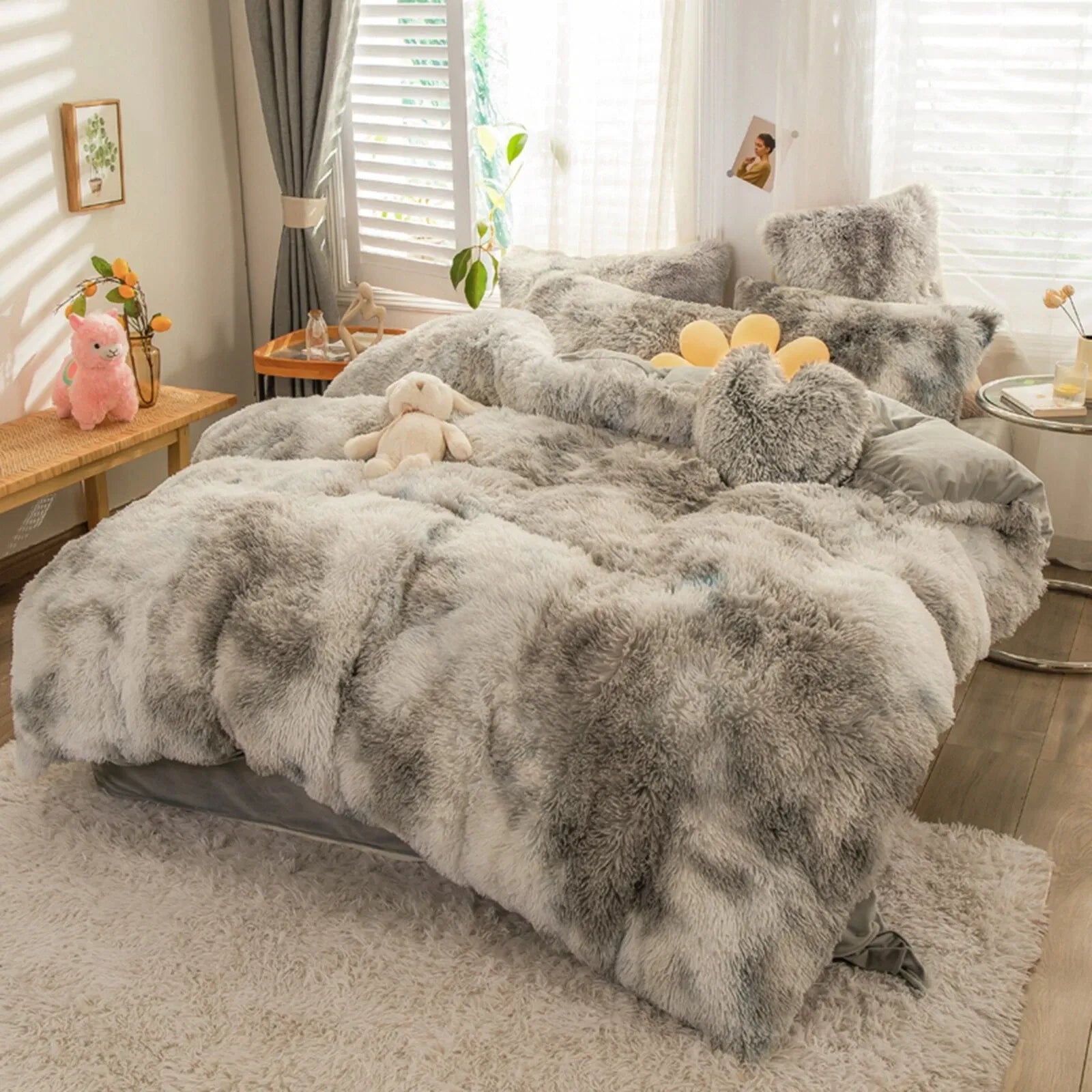 Grey Asteria Botanical Quilt / Doona / Duvet Cover set