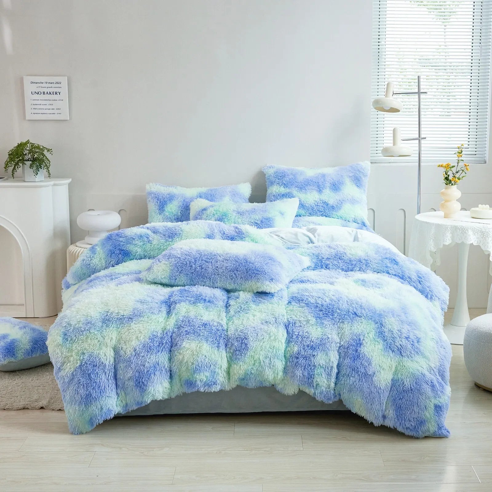 Chateau Kensington Dahlia Quilt / Doona / Duvet Cover set