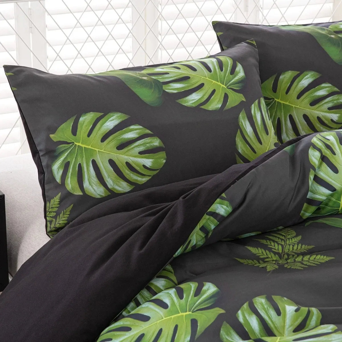 Meadow Valencia Heritage Quilt / Doona / Duvet Cover set