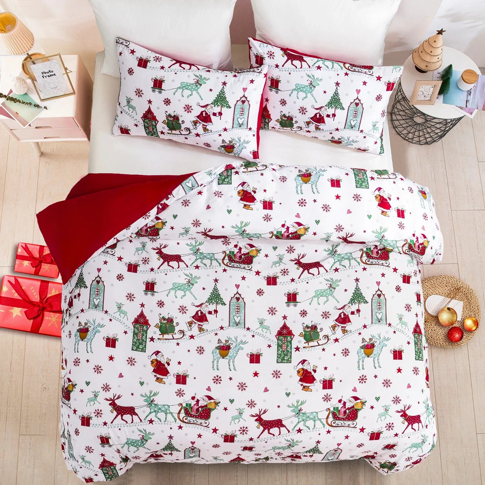 Christmas Siena Paisley Quilt / Doona / Duvet Cover set