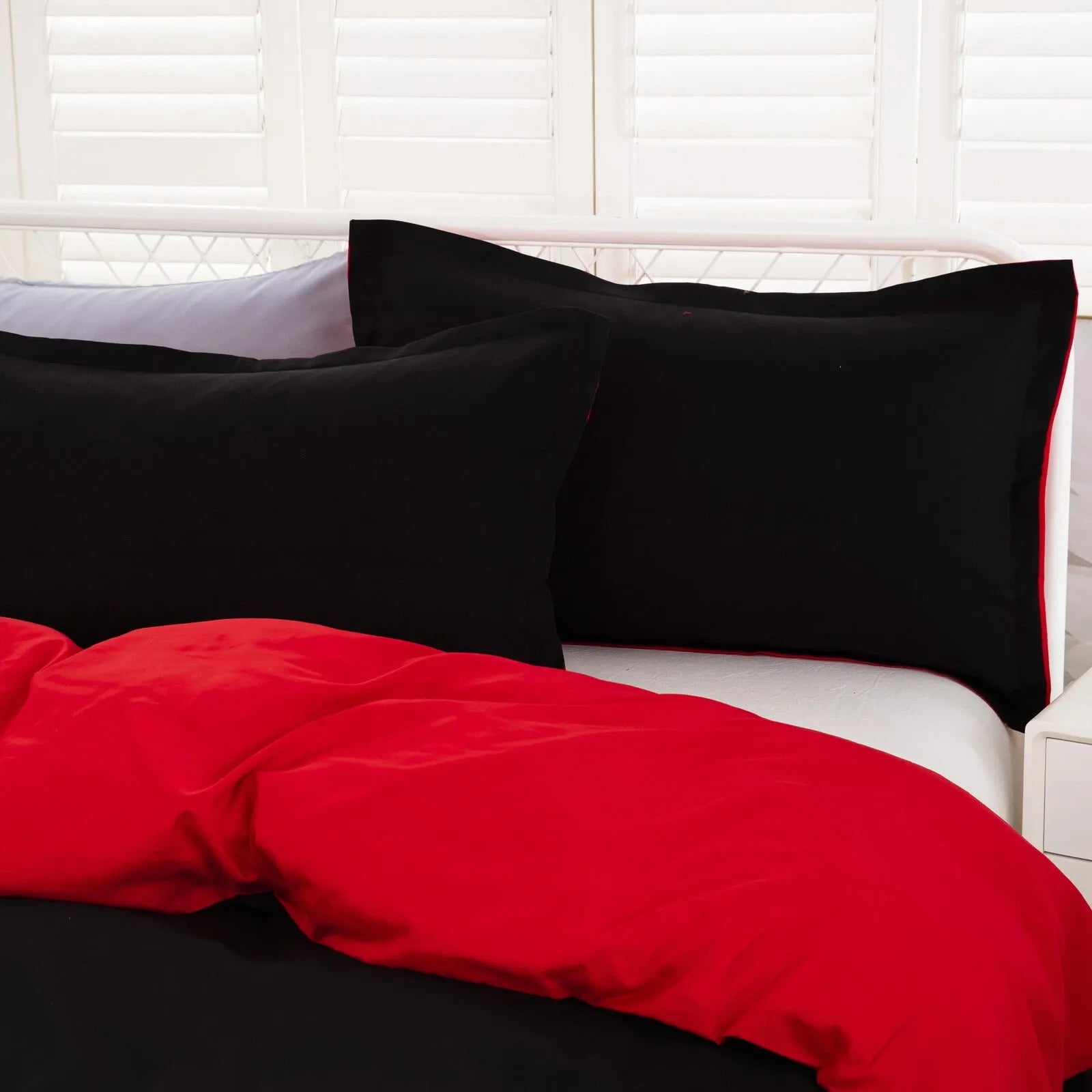 Black Nordic Gallery Quilt / Doona / Duvet Cover set