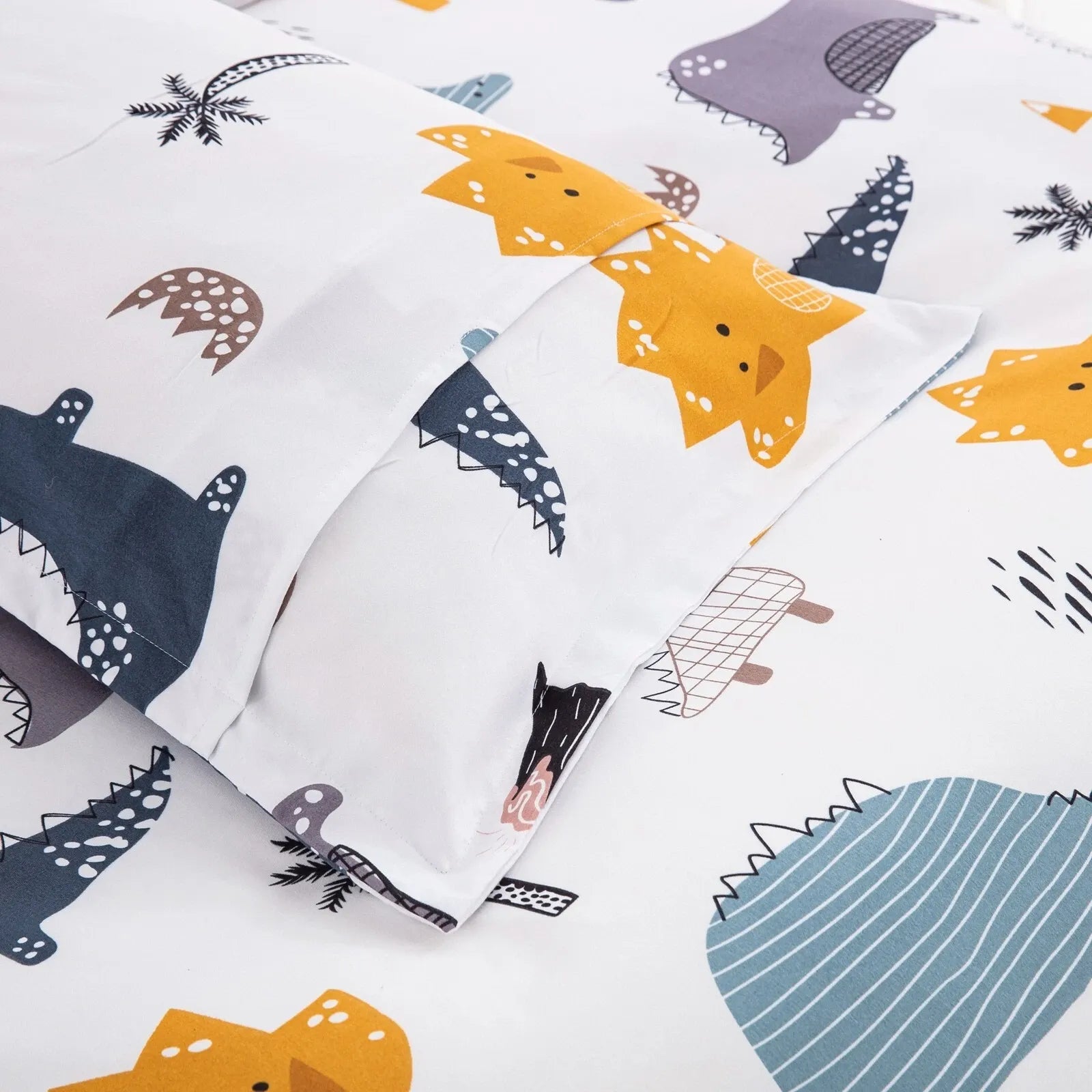 Dinosaur Noelle Leaf Quilt / Doona / Duvet Cover set