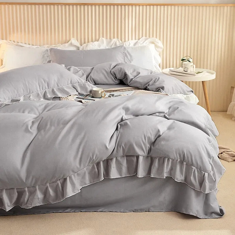 Ruffled Edge Tuscany Elegance Quilt / Doona / Duvet Cover set