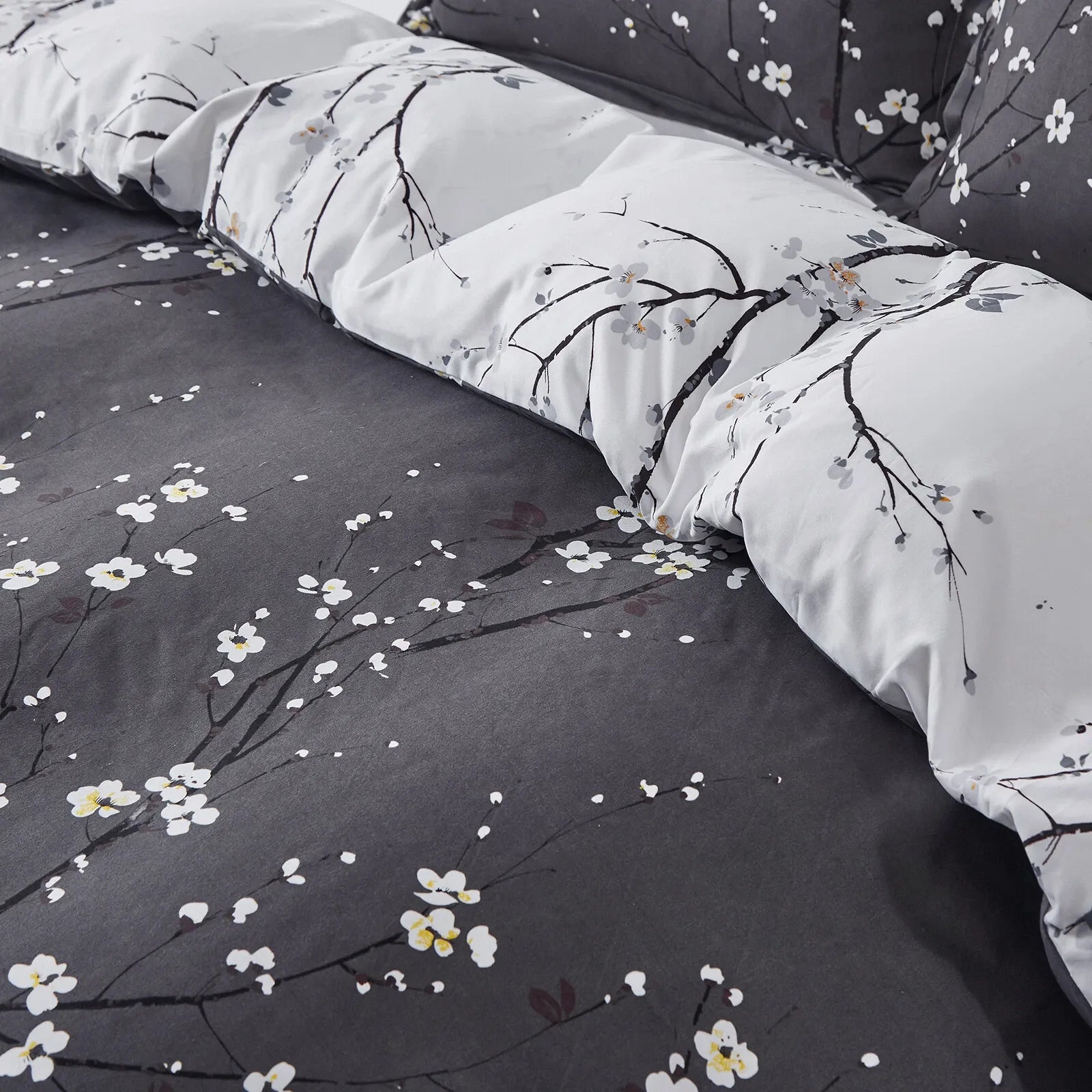 Grace Lisbon Dream Quilt / Doona / Duvet Cover set