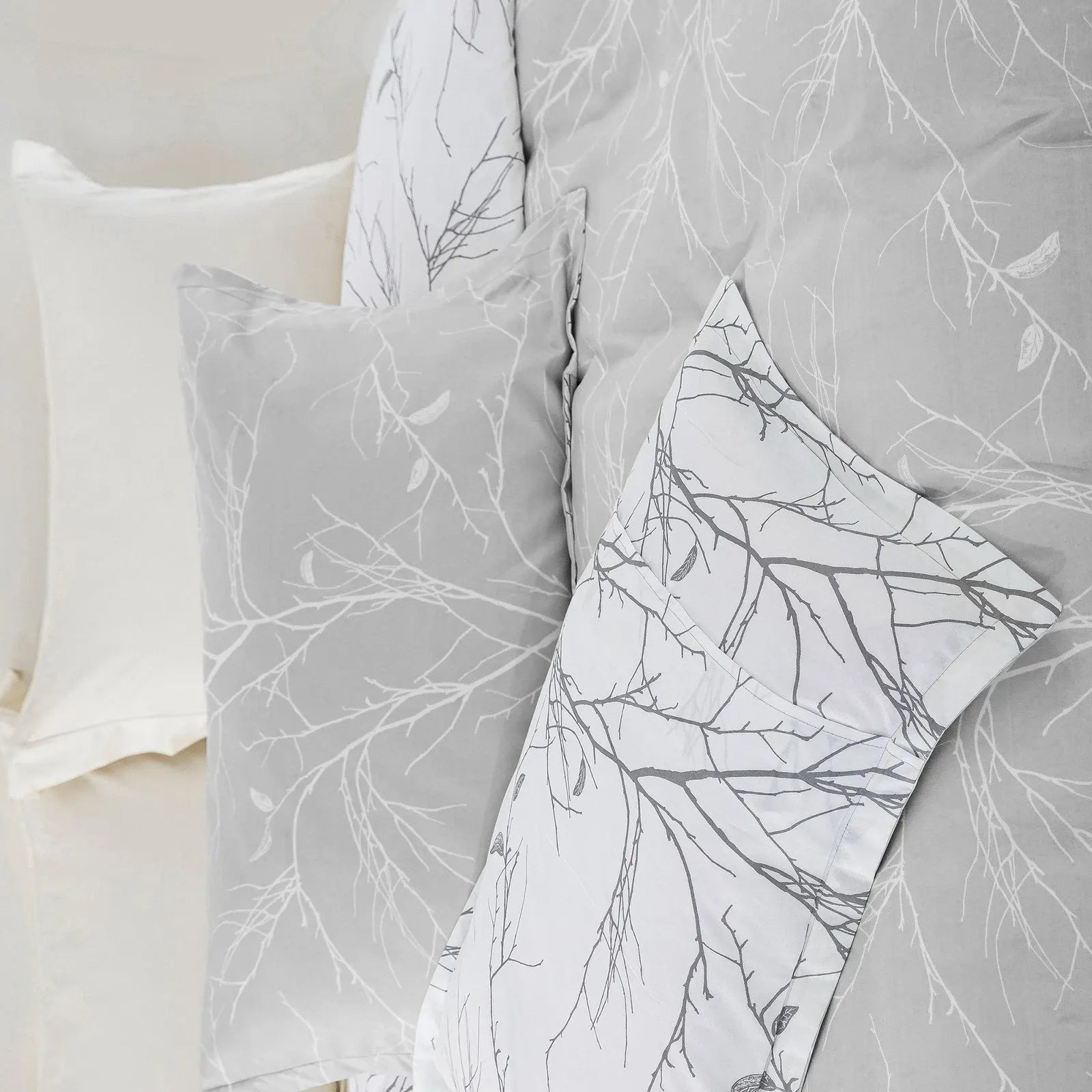Stripe Arabelle Atelier Quilt / Doona / Duvet Cover set