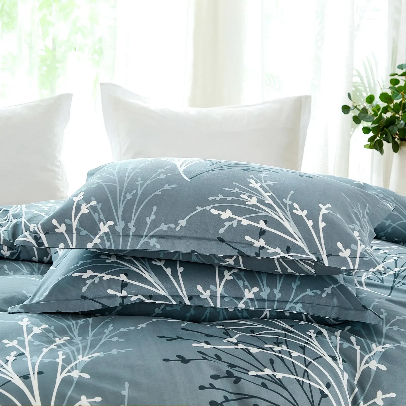 Bloom Sylvie Charm Quilt / Doona / Duvet Cover set