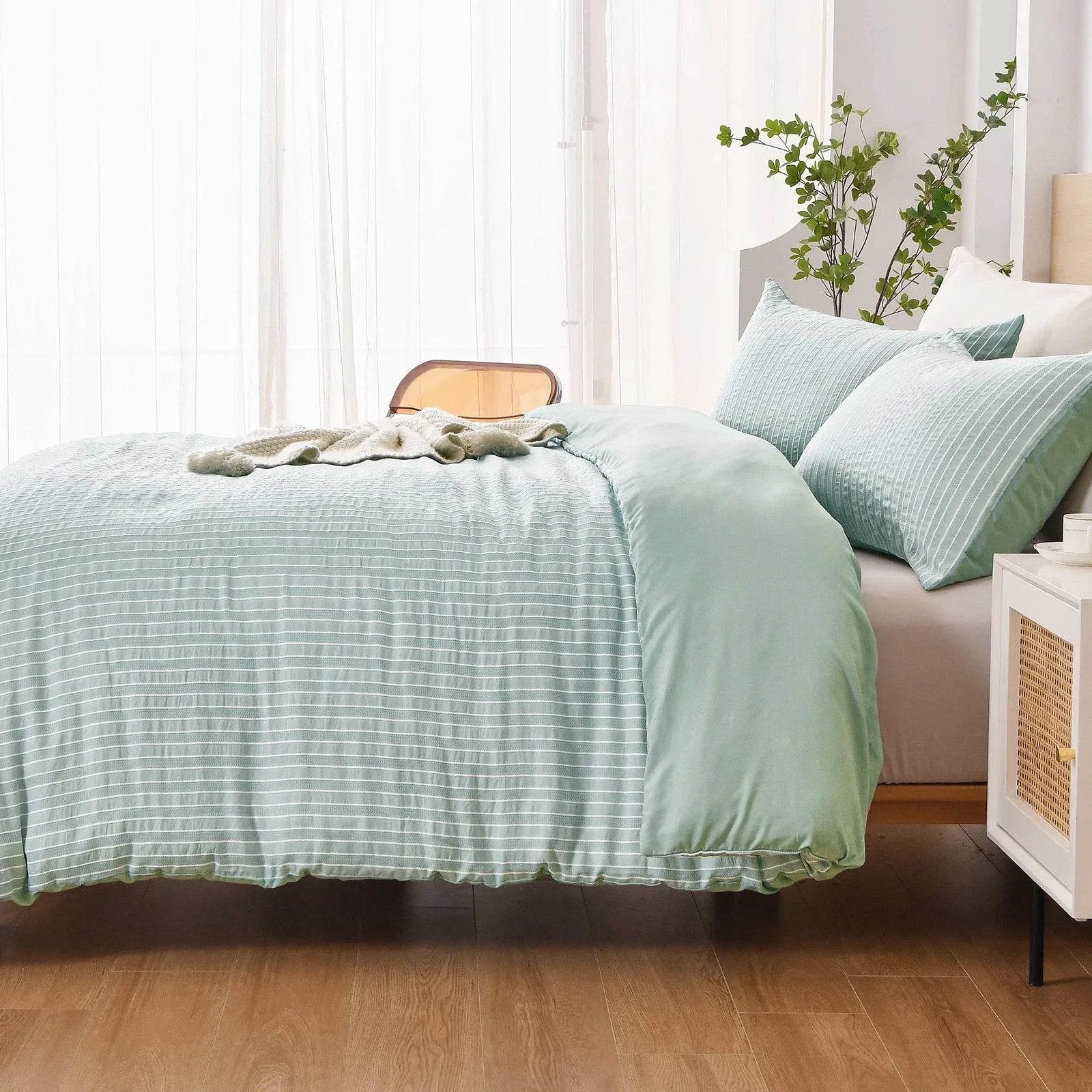 Stripe Avignon Gallery Quilt / Doona / Duvet Cover set