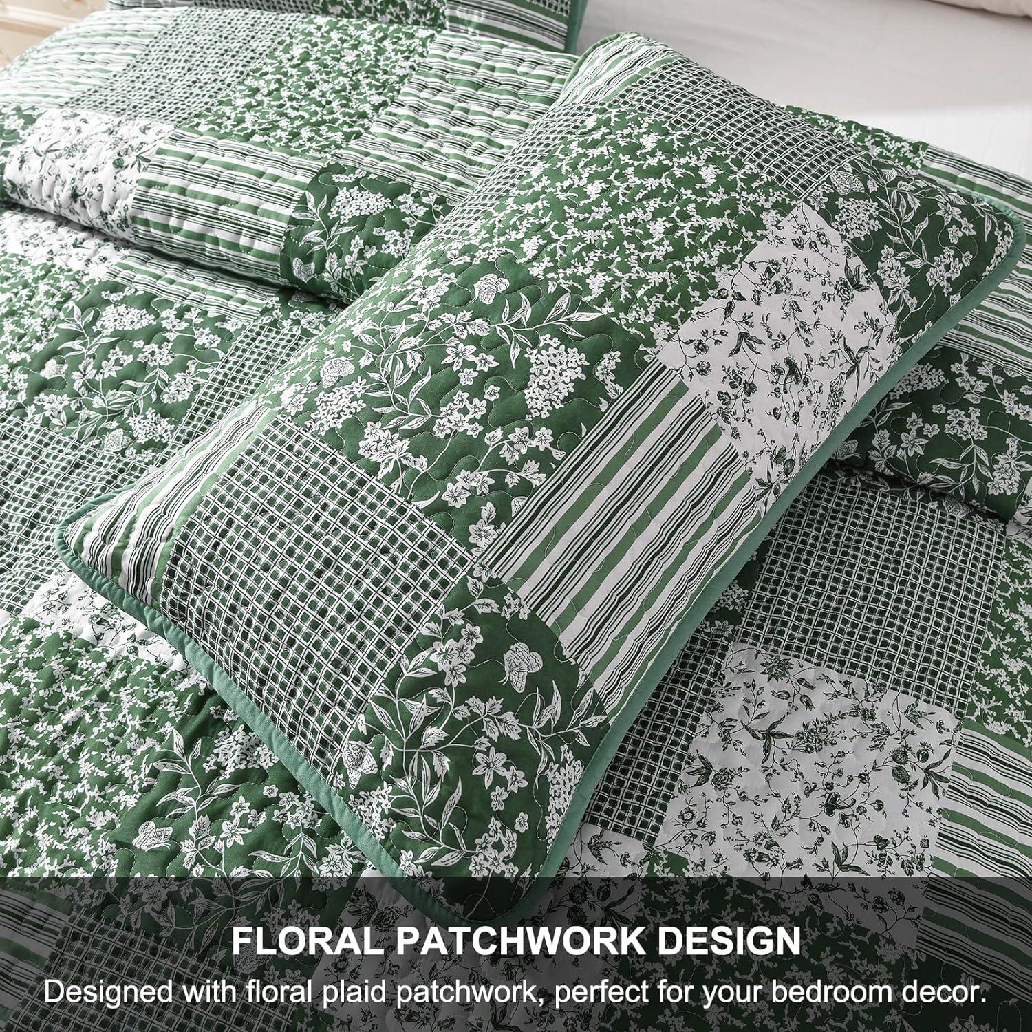 Delightful Quilted bedspread and pillowcovers set: Indulge in Comfort