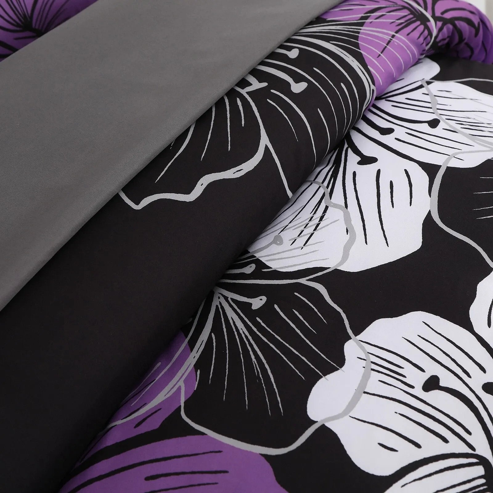 Black Purple Hibiscus Bloom Comforter Quilted Doona Set