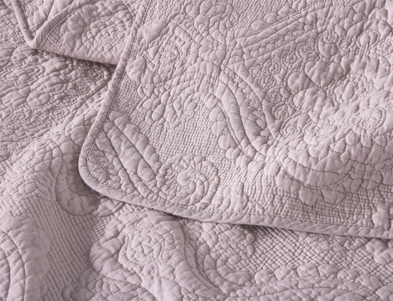 100% Cotton Embossed Lavender Bloom Haven Coverlet Bedspread Set