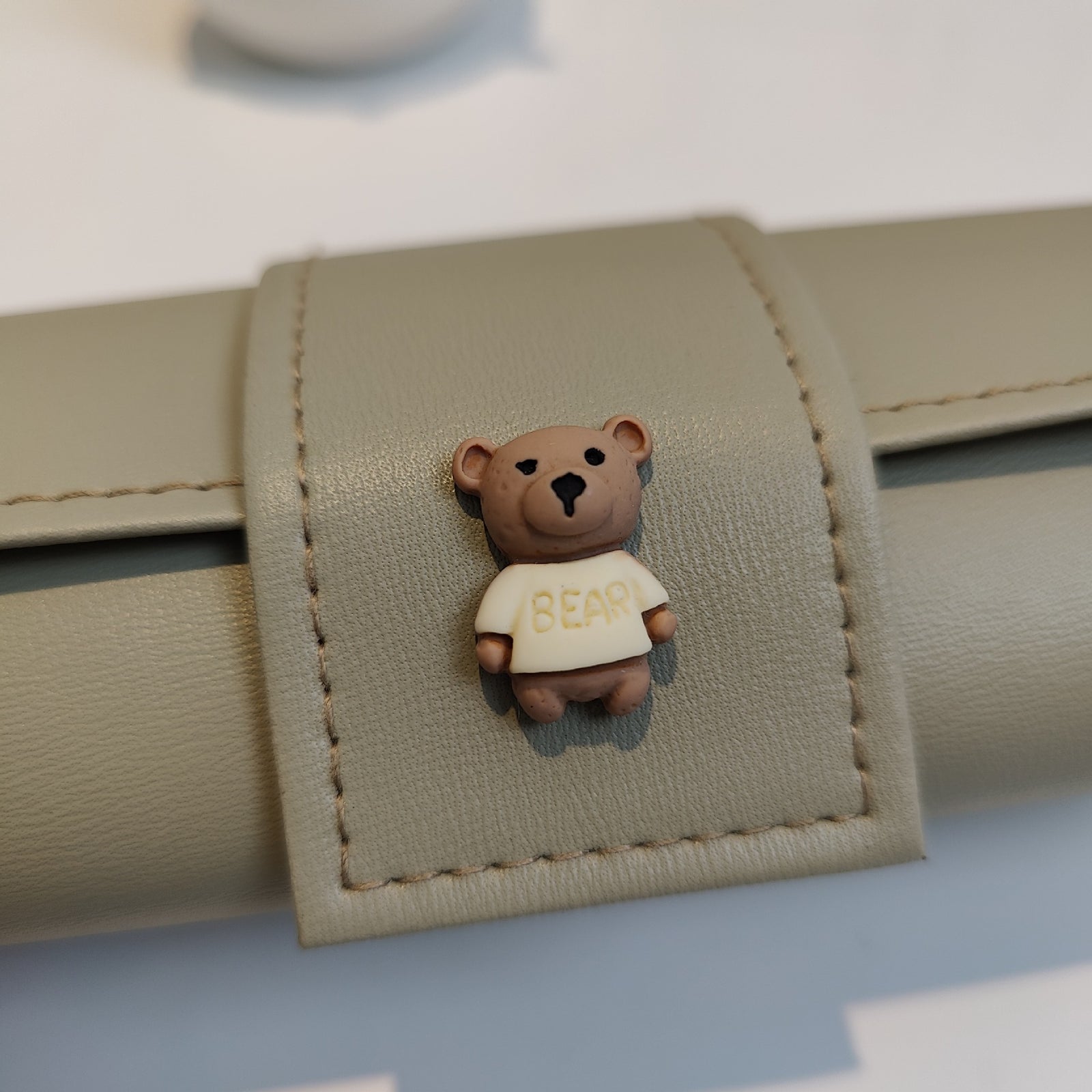 3 PCS Cute Bear PU Leather Glasses Case Large Capacity - Portable Protective Sunglasses Holder for Big Frames - Beige Eyewear Storage Box